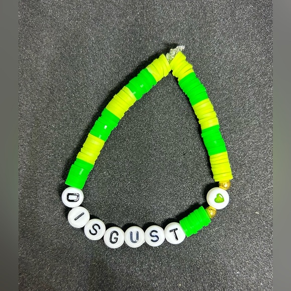 Disgust (Inside Out) Heishi Bracelet - Picture 6 of 8